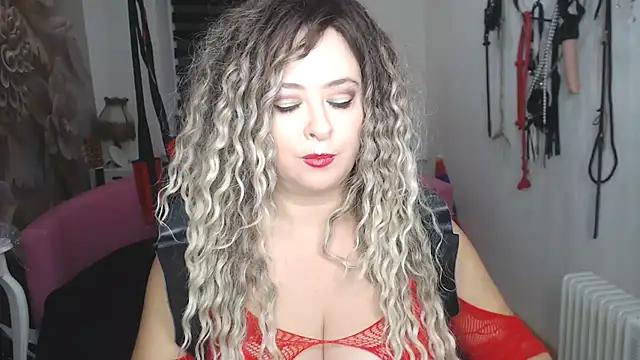 MISSwithDOLLS's cam snapshot