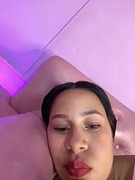 PaulaCruz01's cam snapshot