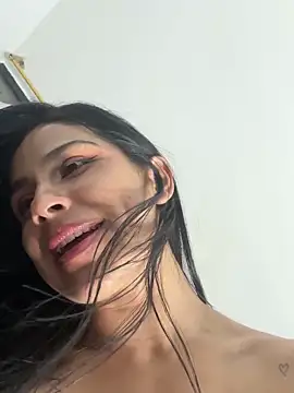 Nikothyna live sex cam