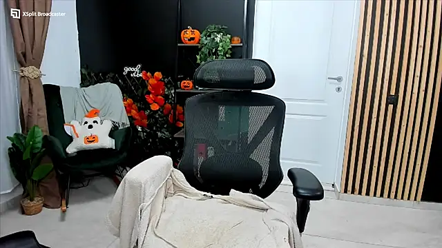 fireflowers_'s cam snapshot