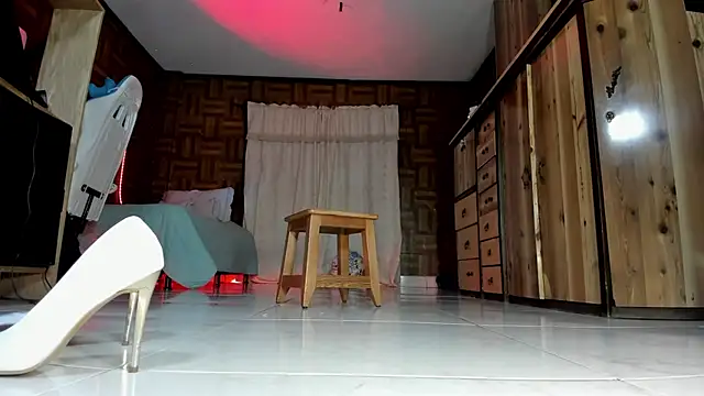 Cristina_Vanegas631's cam snapshot