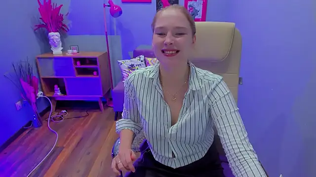 _fiona_Love's cam snapshot