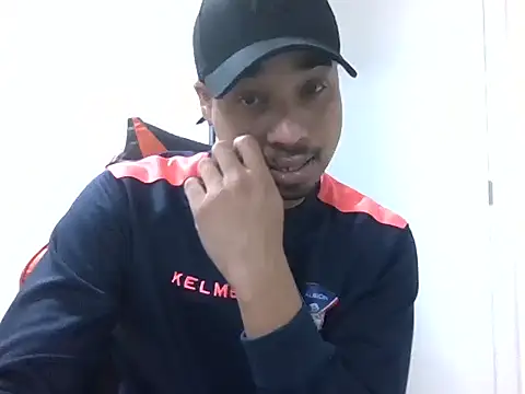 JUNINHOLEKEJR's cam snapshot