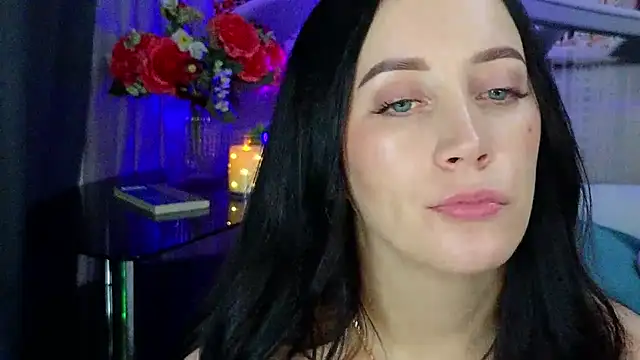 MonicaSweetx's cam snapshot