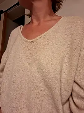 queen_babylon's cam snapshot