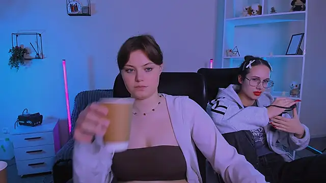 nikole_kitt's cam snapshot