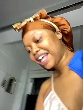 Queen_Tee23's cam snapshot