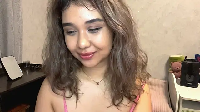 LovelyLara's cam snapshot