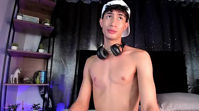 NovaaWheler's cam snapshot