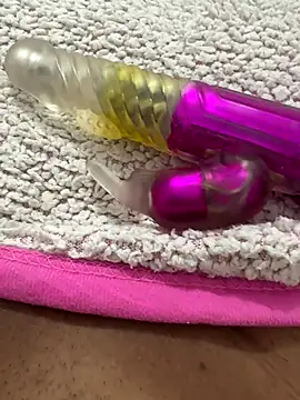 mel_casada's cam snapshot