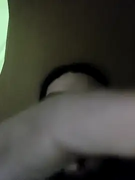 kleineid77 live sex cam