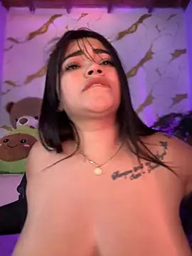 elizaferrer_'s cam snapshot