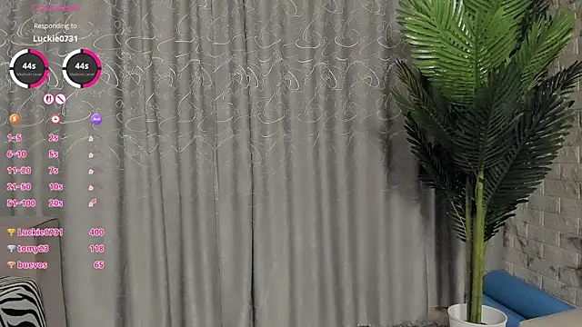 Adela26's cam snapshot