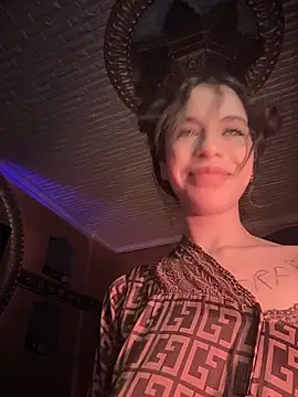 Queentaraf999's cam snapshot