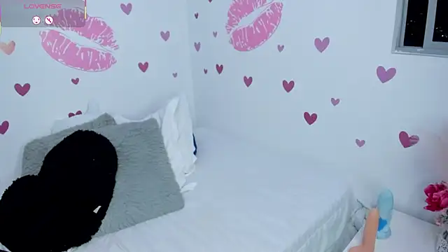 MiaAylen_'s cam snapshot