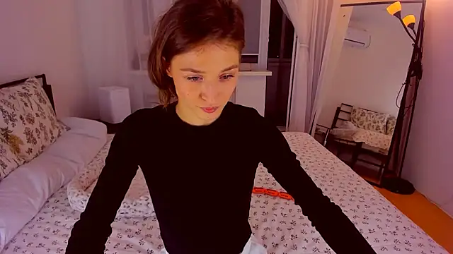 MiaPrecious's cam snapshot