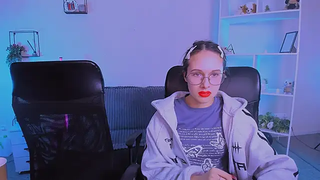 nikole_kitt's cam snapshot