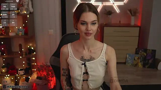 ManiFreyja's cam snapshot