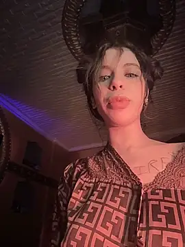 Queentaraf999's cam snapshot