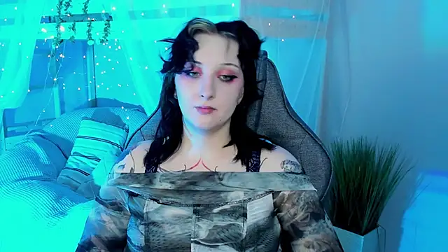 AsheLucker's cam snapshot