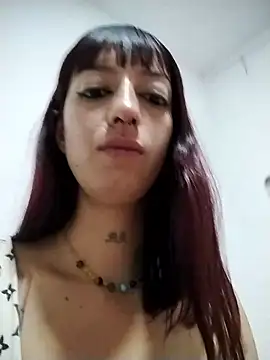 Molly-_-'s cam snapshot