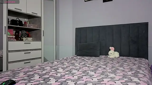 Sheli_baby's cam snapshot