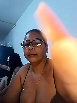 DioxaHot7's cam snapshot