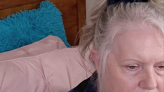 Kaitlyn_Winters's cam snapshot