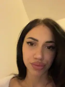 ilariea_girl live sex cam