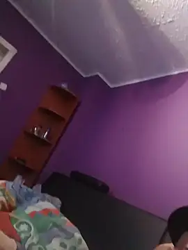 Tom4Womans's cam snapshot