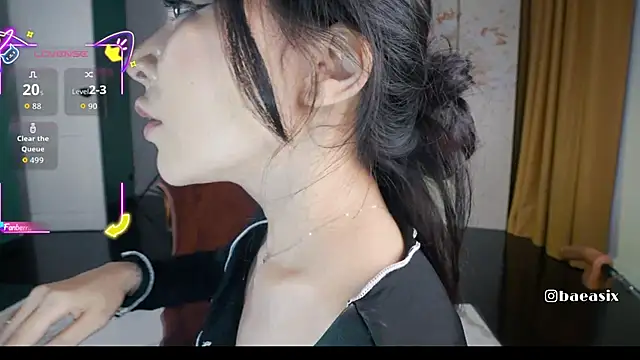 baeasian live sex cam