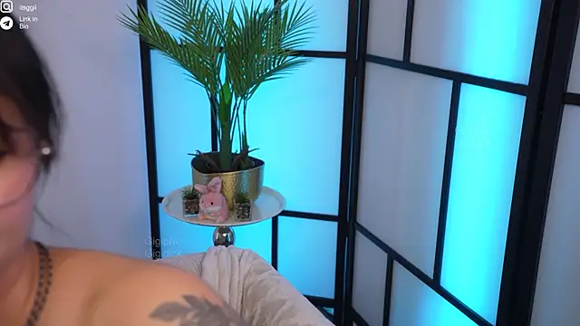 Gigi_ohlala live sex cam