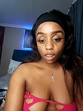 Queen-Chocolate's cam snapshot