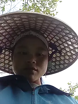 clara-cute's cam snapshot