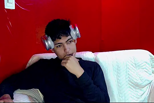 LPYsami773's cam snapshot