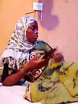 cute_naimah's cam snapshot