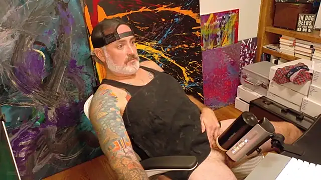 dadbodytats's cam snapshot