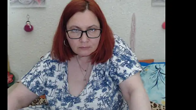 PlayfullMature's cam snapshot