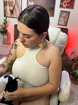 aaaaamy_1's cam snapshot