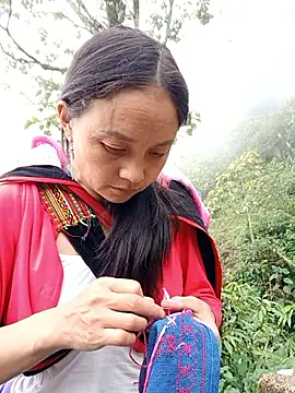 kemtuoi-sex's cam snapshot