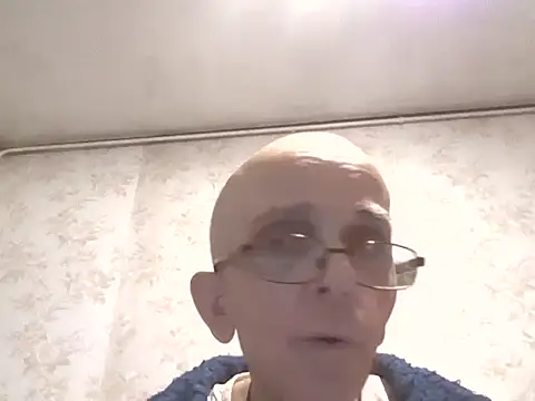 mariusica1@xh's cam snapshot