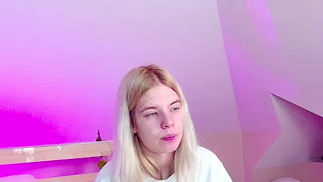 Erica_Elnak's cam snapshot