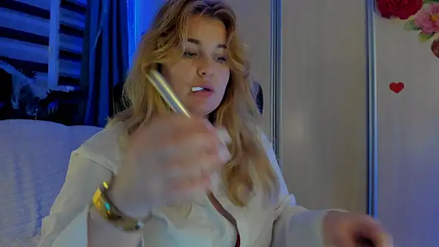 CoraSwon's cam snapshot