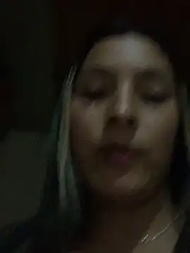 Cami_Leon2's cam snapshot