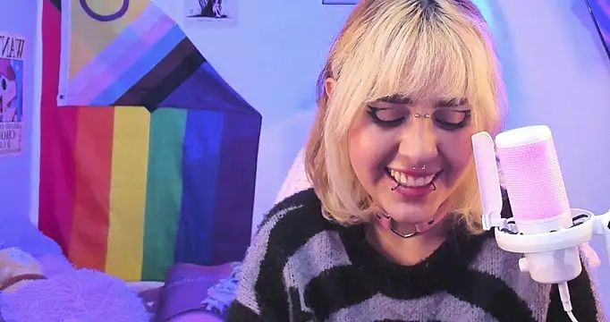 NekoWaifu's cam snapshot