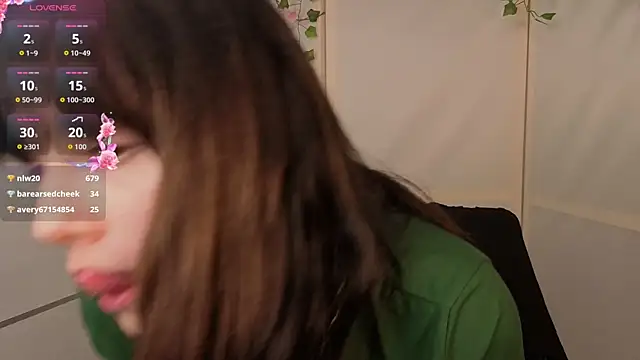 Honeey_Beee's cam snapshot