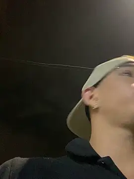 Dylams_maja's cam snapshot