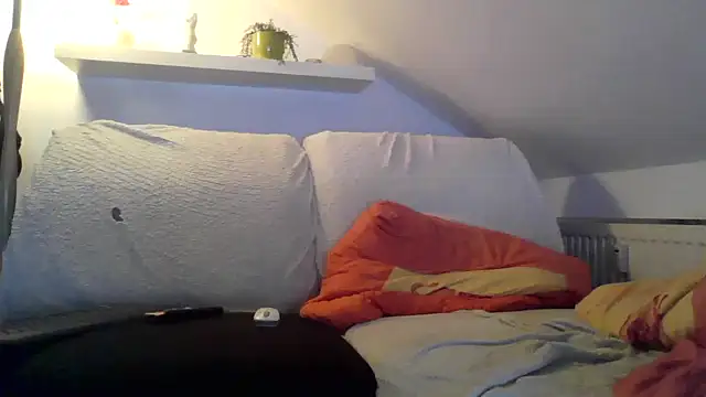 Cambitchboy's cam snapshot