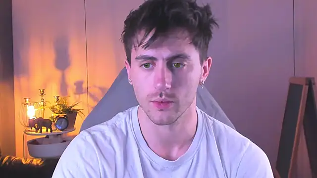 Oscar_Miller_'s cam snapshot