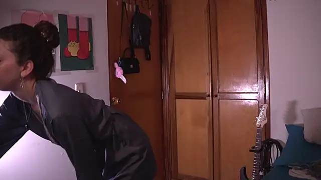 Katyroronoa's cam snapshot